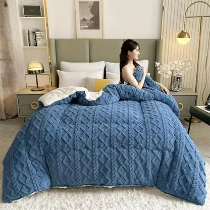 1pc Double-Sided Plush Fleece & Sheepskin Comforter