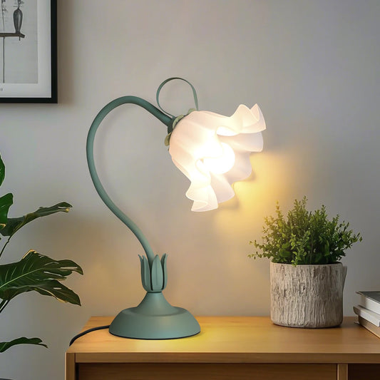Vintage flower lamp, bedside living room decoration